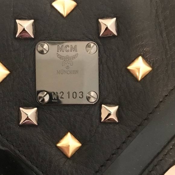 MCM Visetos Satchel Studded. - Picture 11 of 15